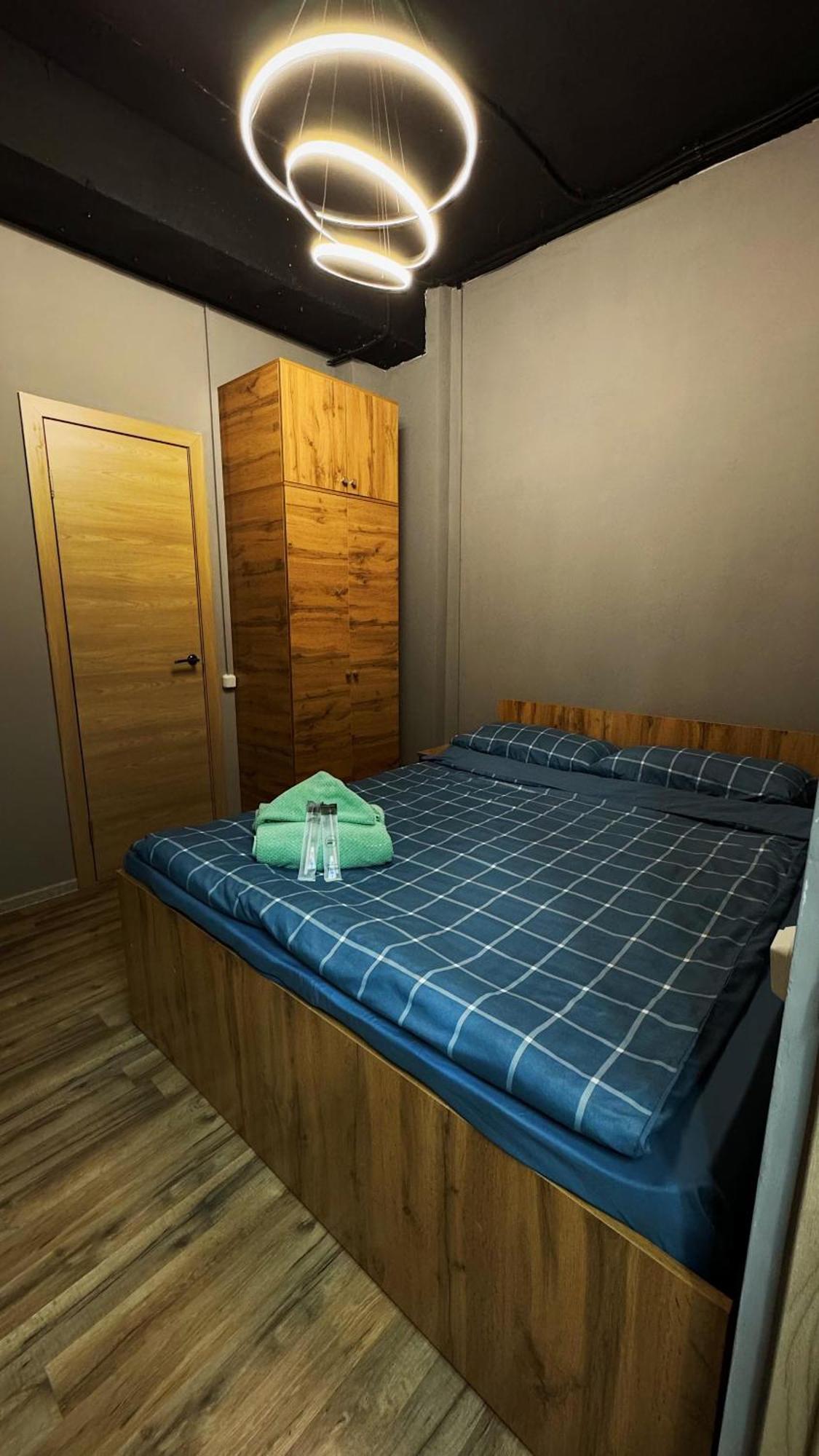 Hostel Kochevnik Capsule Hotel Алма Ата Екстериор снимка