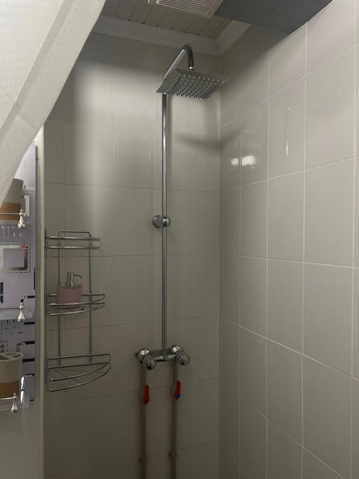 Hostel Kochevnik Capsule Hotel Алма Ата Екстериор снимка