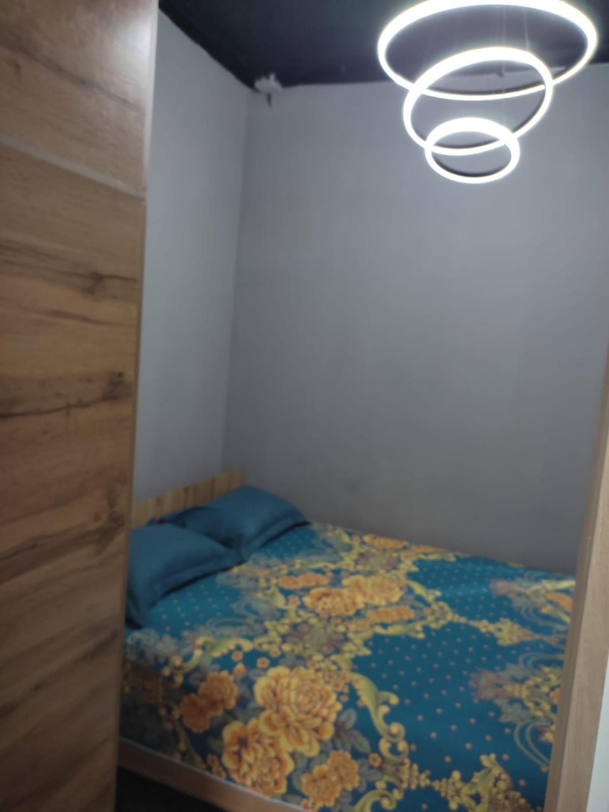 Hostel Kochevnik Capsule Hotel Алма Ата Екстериор снимка